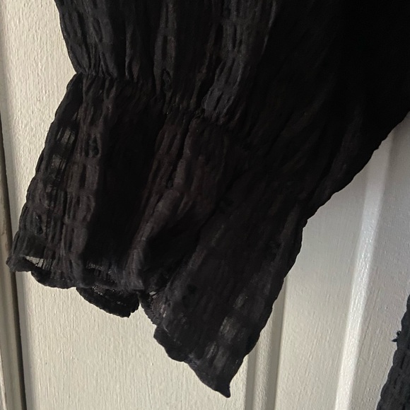 Black Textured Top - Picture 6 of 11